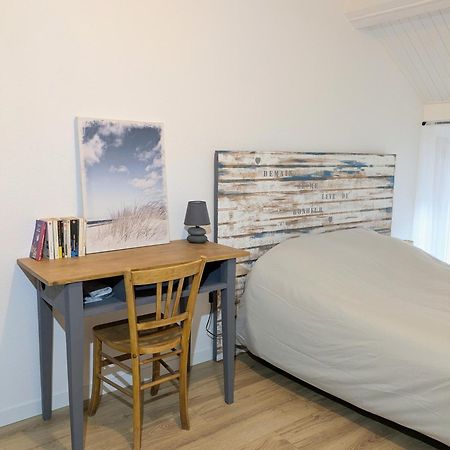 Sous La Tour Apartment โปลิญญี ภายนอก รูปภาพ